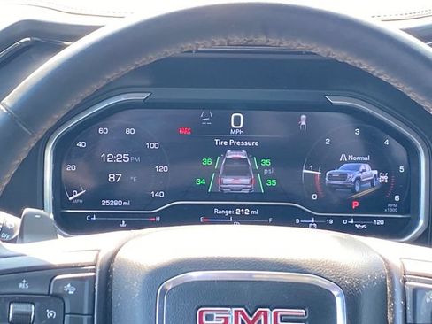 Certified 2024 GMC Sierra 1500 AT4 w/ AT4 Premium Package AWD/4WD image 9