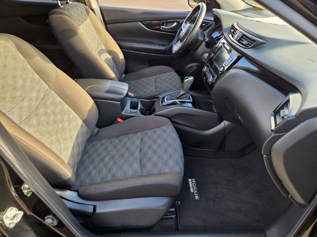 Used 2021 Nissan Rogue Sport SV FWD image 15
