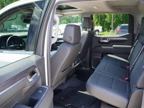 Certified 2024 Chevrolet Silverado 1500 LTZ w/ LTZ Premium Package AWD/4WD image 17