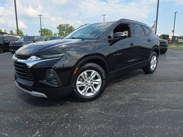 Used 2019 Chevrolet Blazer LT FWD image 2