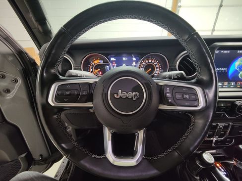 Used 2021 Jeep Gladiator Overland w/ Popular Equipment Package AWD/4WD image 38
