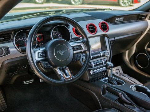 Used 2020 Ford Mustang Premium image 10