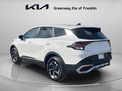 New 2025 Kia Sportage LX image 5
