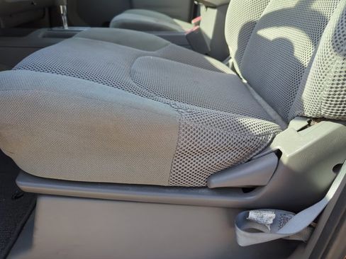 Used 2017 Nissan Frontier SV w/ SV Value Truck Package image 12