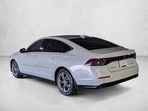 Used 2023 Honda Accord EX-L image 8