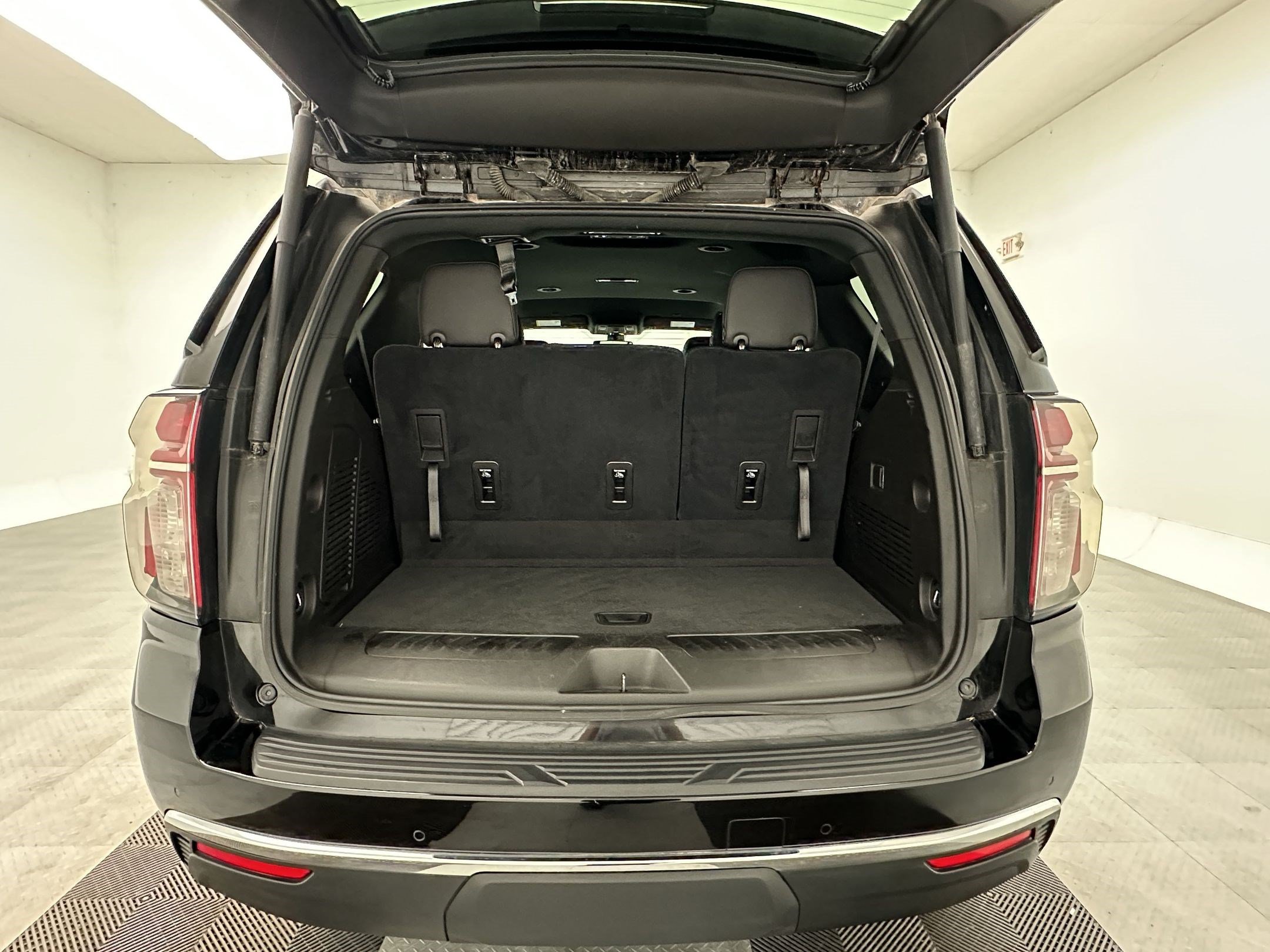 Certified 2021 Chevrolet Tahoe LT AWD/4WD image 24