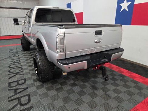 Used 2015 Ford F250 Lariat w/ Lariat Ultimate Package image 16