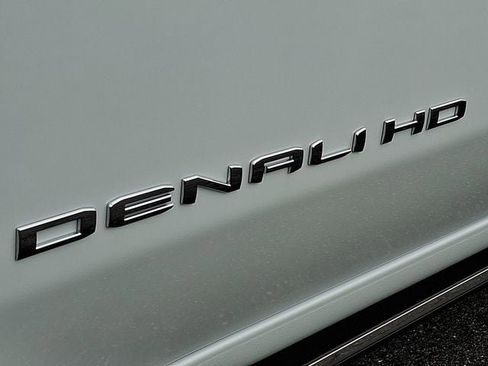 New 2026 GMC Sierra 2500 Denali Ultimate image 18