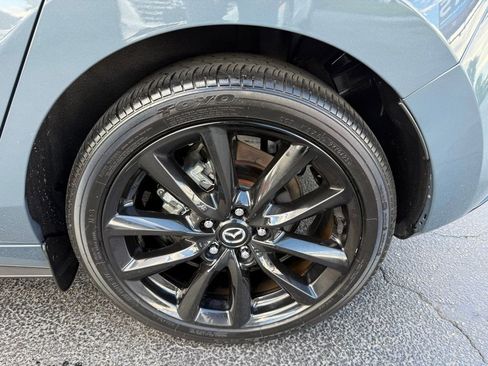 Used 2019 MAZDA MAZDA3 Hatchback w/ Premium Package image 36