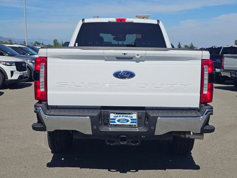 New 2026 Ford F250 Lariat w/ FX4 Off-Road Package AWD/4WD image 5