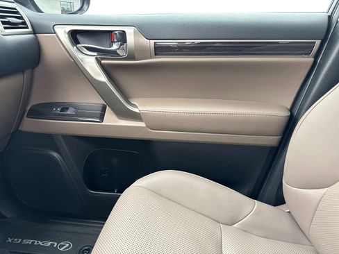 Used 2021 Lexus GX 460 Premium image 23