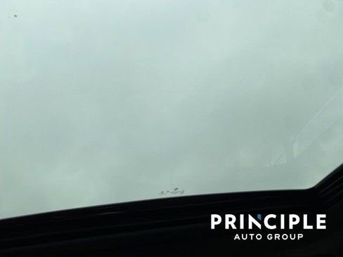 New 2023 BMW 330i Sedan w/ Convenience Package image 23