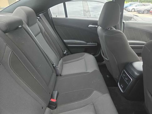 Used 2022 Dodge Charger SXT RWD image 12