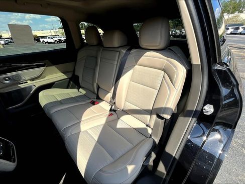 New 2025 Lincoln Nautilus Reserve image 10