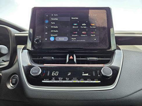 Used 2026 Toyota Corolla SE FWD image 25