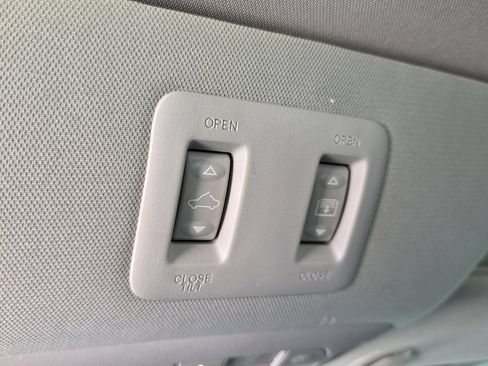 Used 2022 Nissan Murano Platinum FWD image 35