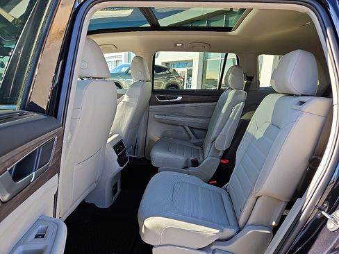 New 2026 Volkswagen Atlas SEL image 11