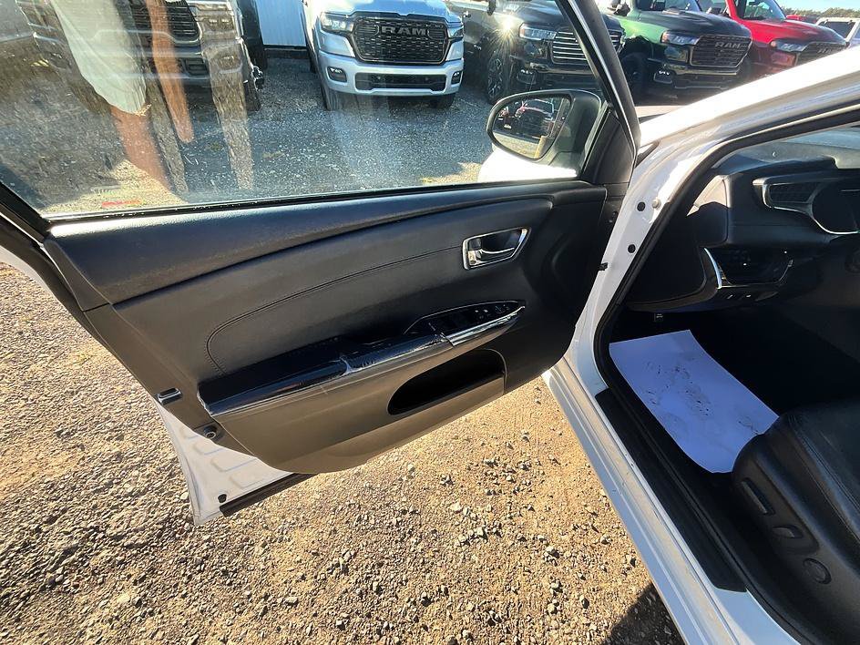 Used 2016 Toyota Avalon XLE FWD image 12