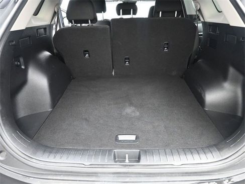 Used 2023 Kia Sportage LX image 14