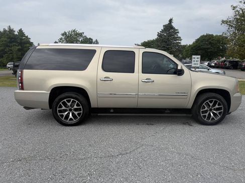 Used 2012 GMC Yukon XL Denali AWD/4WD image 6