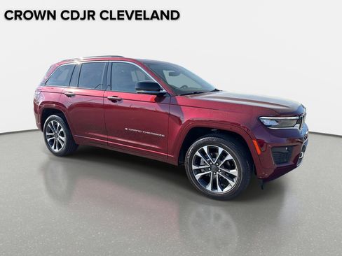 Used 2023 Jeep Grand Cherokee Overland w/ Adv Protech Group III image 2