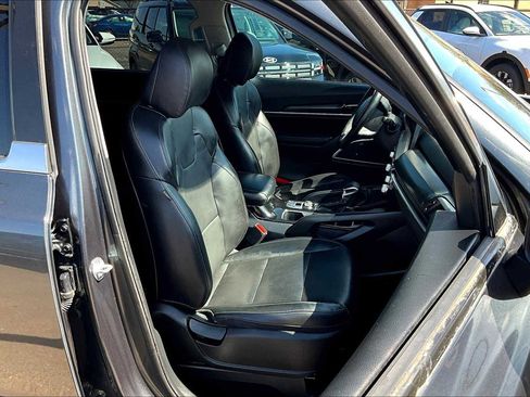 Used 2023 Kia Telluride LX image 8
