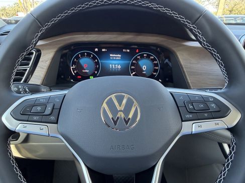 New 2026 Volkswagen Atlas SE image 29