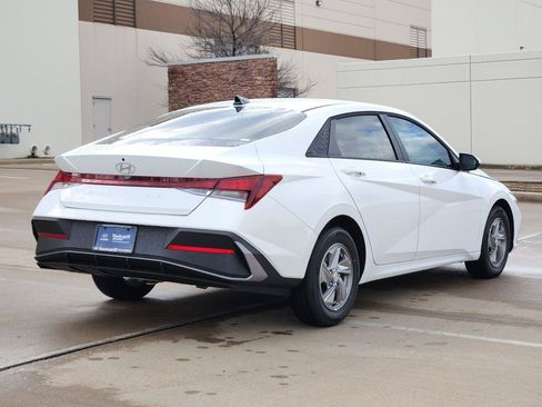 New 2026 Hyundai Elantra SE w/ Cargo Package image 4
