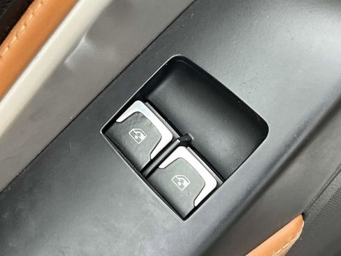 Used 2015 Chevrolet Corvette Z06 w/ 3LZ Preferred Equipment Group image 14