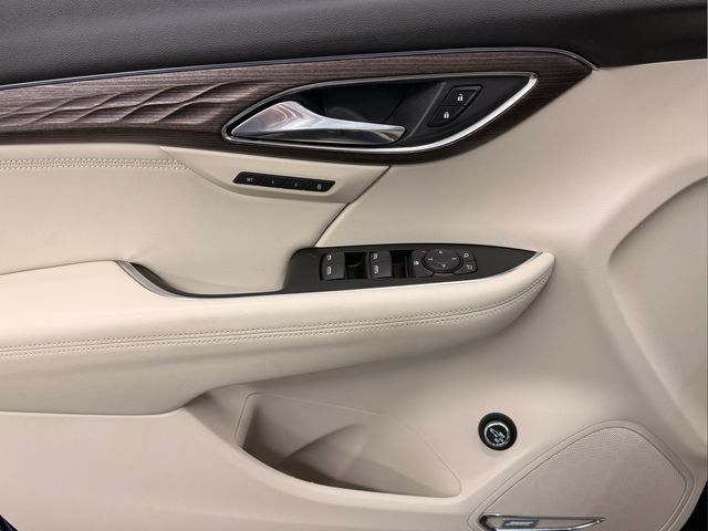 Used 2023 Buick Envision Avenir AWD/4WD image 33