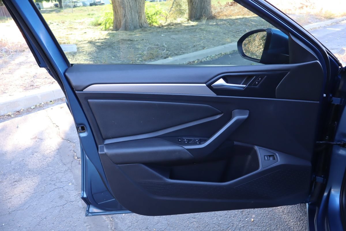 Used 2019 Volkswagen Jetta S w/ Driver Assistance Package FWD image 23