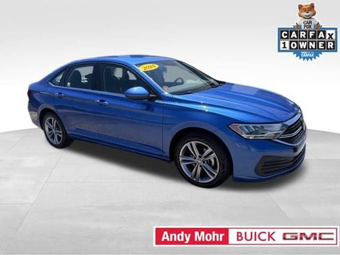 Used 2024 Volkswagen Jetta SE FWD image 14
