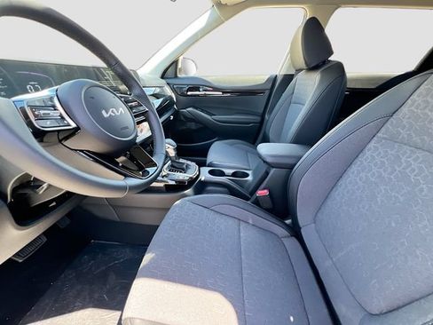 New 2026 Kia Seltos S FWD image 21