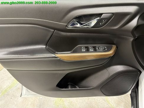 Used 2019 GMC Acadia SLE AWD/4WD image 25