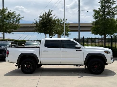 Used 2019 Toyota Tacoma TRD Pro AWD/4WD image 5