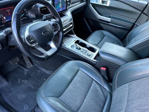 Used 2023 Ford Explorer Timberline w/ Timberline Technology Package image 10
