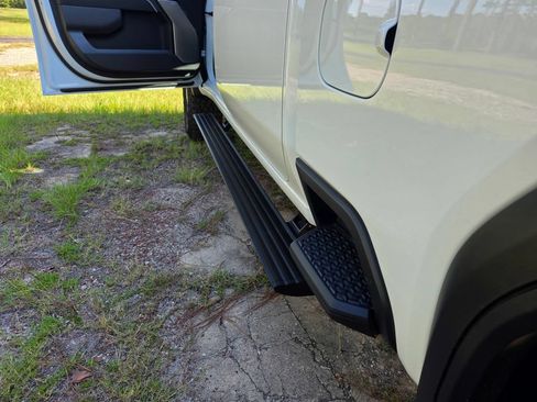 Used 2026 GMC Sierra 2500 AT4X AWD/4WD image 10
