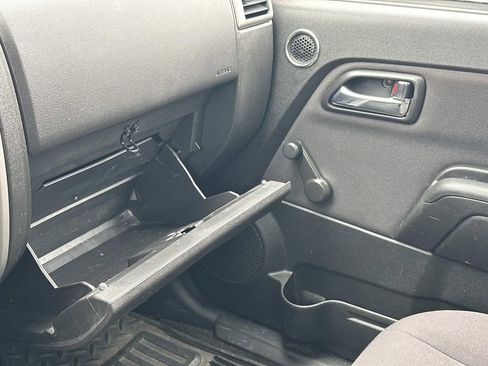 Used 2012 Chevrolet Colorado W/T image 26