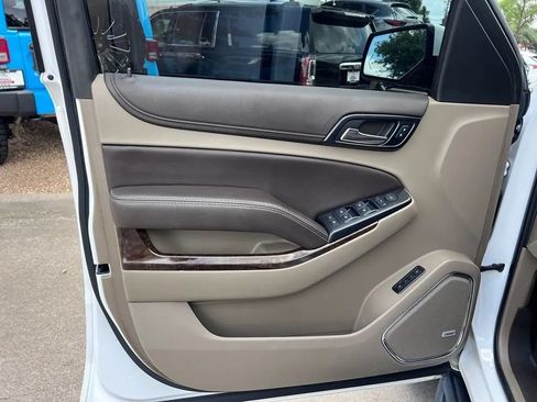 Used 2019 Chevrolet Suburban LT w/ Texas Edition Package RWD image 15