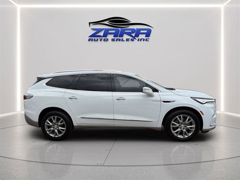 Used 2022 Buick Enclave Premium AWD/4WD image 8