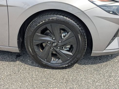 Used 2021 Hyundai Elantra SEL w/ Convenience Package image 10