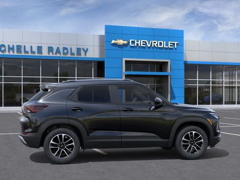 New 2026 Chevrolet TrailBlazer LT w/ LT Cold Weather Package AWD/4WD image 5