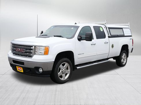 Used 2014 GMC Sierra 2500 SLT w/ SLT Convenience Package AWD/4WD image 3