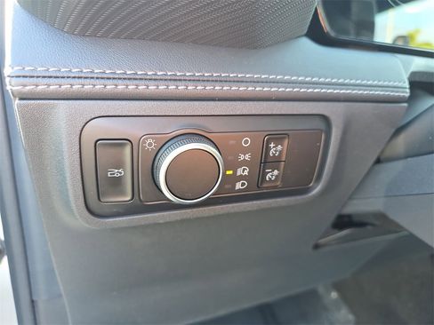 Used 2025 Ford Mustang Premium image 23