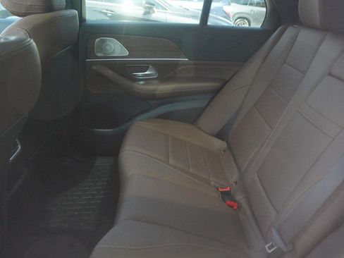 Used 2025 Mercedes-Benz GLE 450 4MATIC image 11