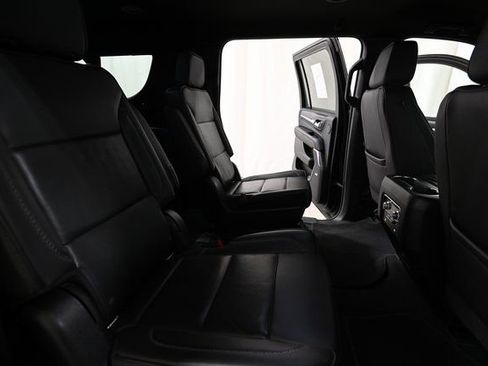 Used 2021 GMC Yukon XL Denali AWD/4WD image 32