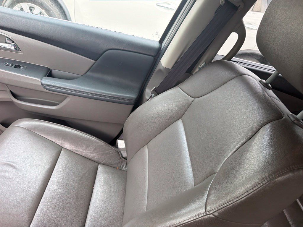 Used 2015 Honda Odyssey EX-L image 33