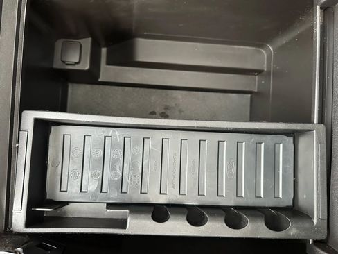 Used 2016 Ford F150 Limited w/ Trailer Tow Package image 23