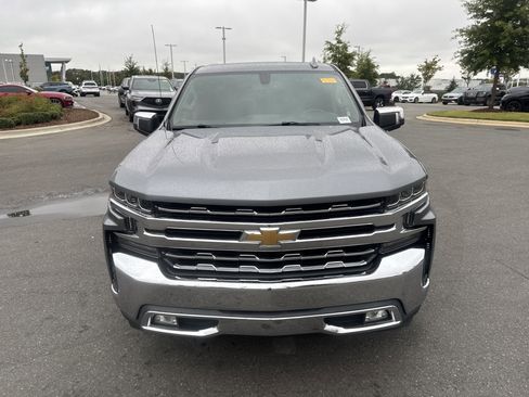 Used 2020 Chevrolet Silverado 1500 LTZ image 3