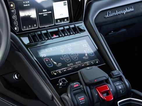Used 2024 Lamborghini Urus S AWD/4WD image 53